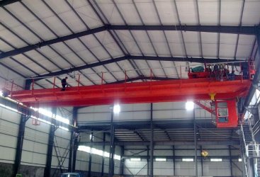 橋式起重機上的防爆電動(dòng)葫蘆該怎么考慮選擇？免費培訓廠(chǎng)家直供